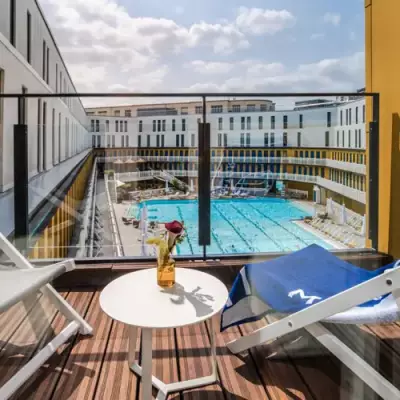Molitor, une piscine parisienne devenue hôtel de luxe