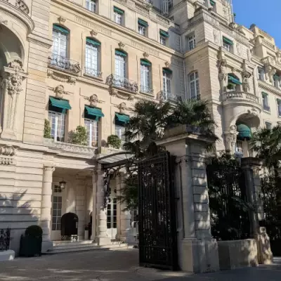 Un palace à Paris : 13 adresses exceptionnelles